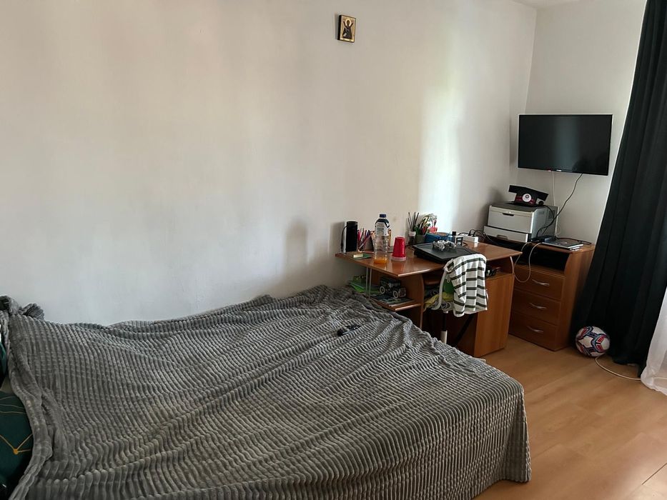 Apartament 4 camere , decomandat, central, 99 mp