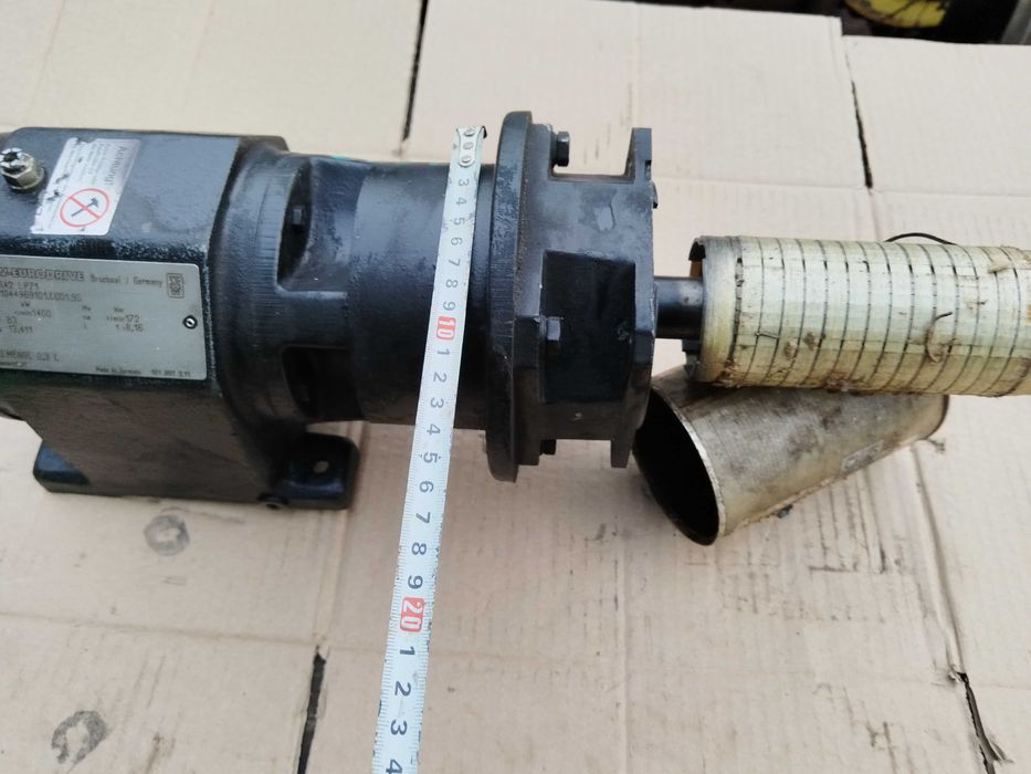 Multiplicator / reductor 1 / 8 respectiv 8 / 1