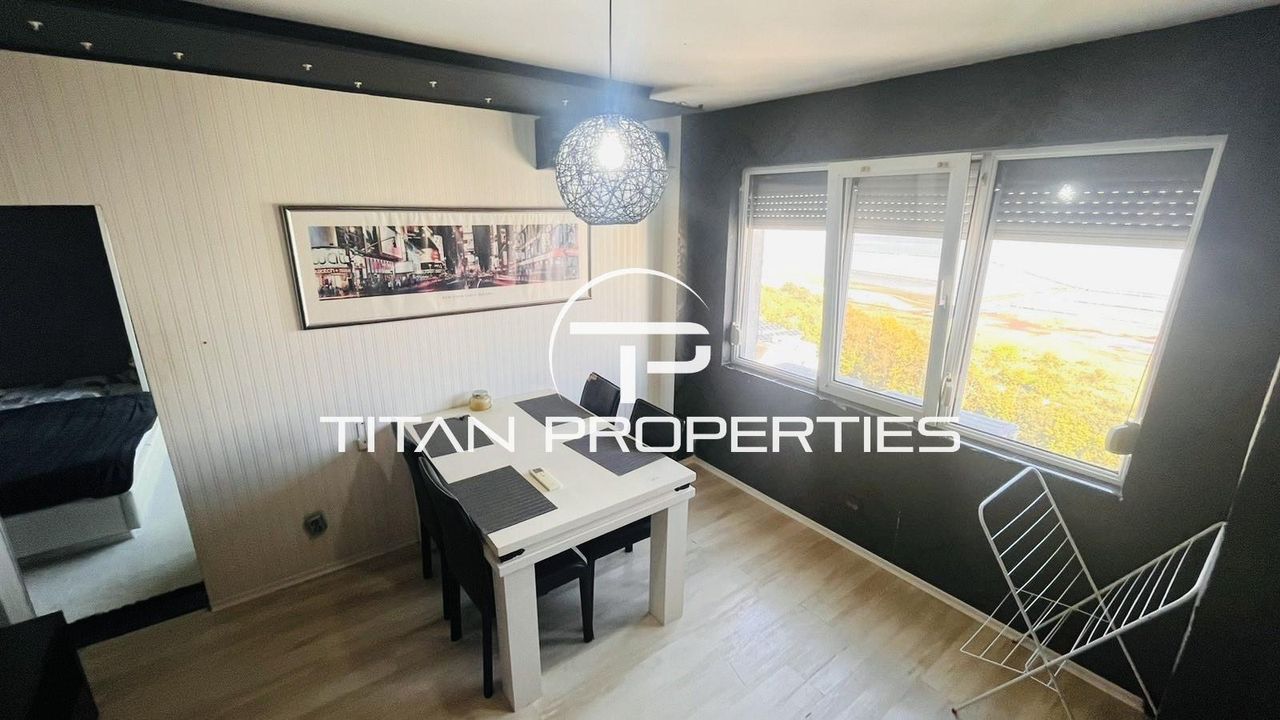 Дава се под наем Двустаен апартамент в Бургас, Изгрев - 65 кв.м за 510 € - Снимка #2