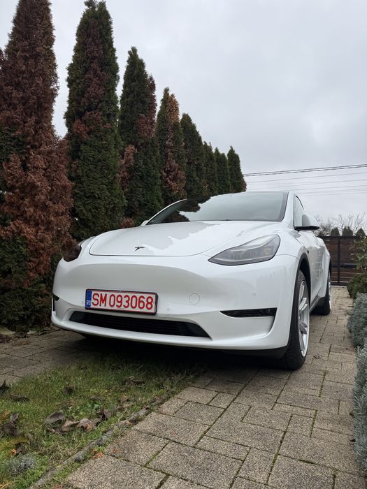 Tesla Model Y Tesla Model Y Long Range Dual Motor