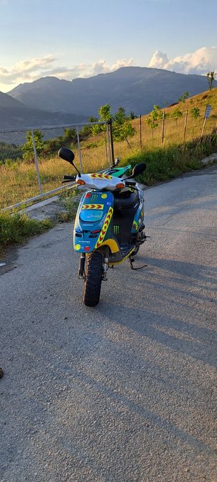 Vând piaggio typhone