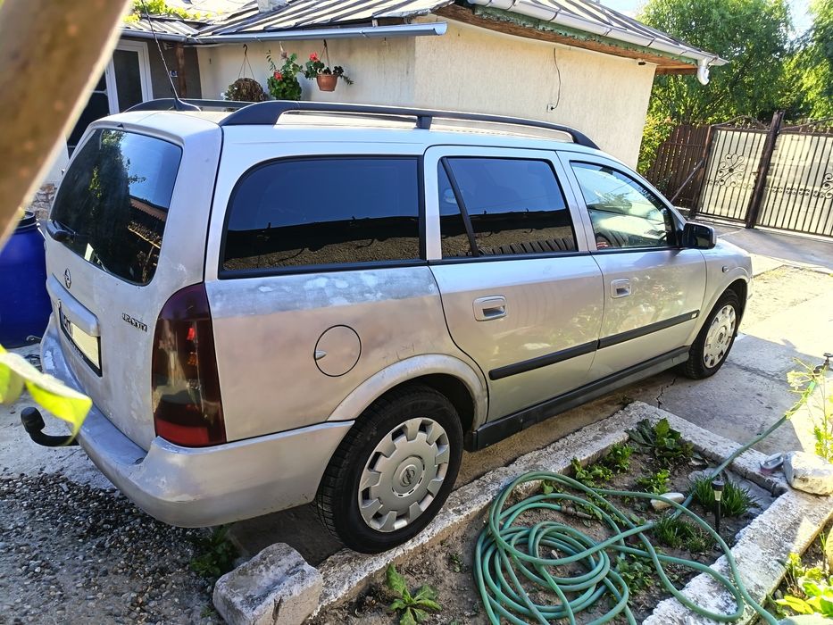Vand masina Opel Astra