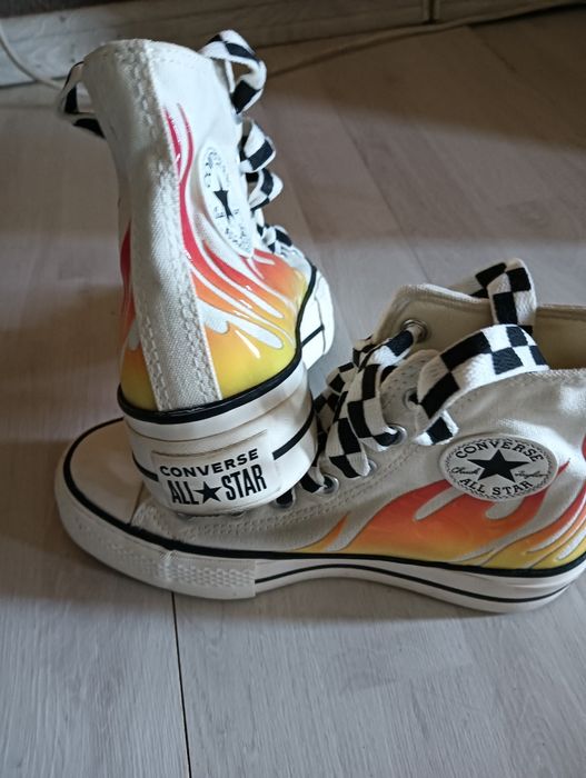 Conversia mărimea 36,noi.Pret 150 lei