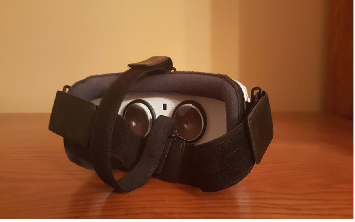 Samsung Gear VR white