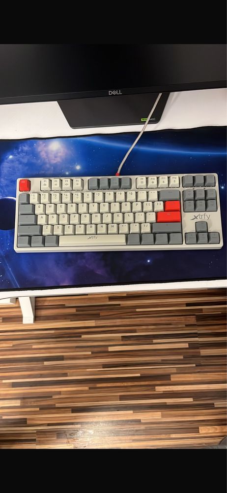 Tastatura mecanica Xtrfy K4 Tkl Retro