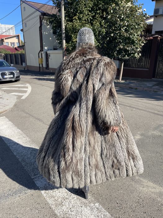 Haina lunga din blana naturala de vulpe argintie