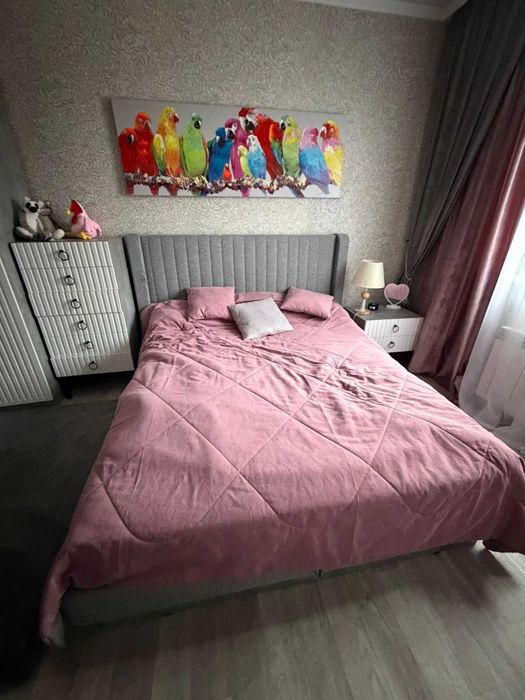 Кровать с матрасом