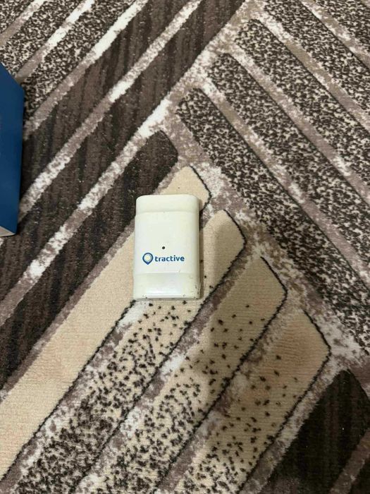 Tractive GPS Tracker XL for dogs with 6 weeks battery life EXCL