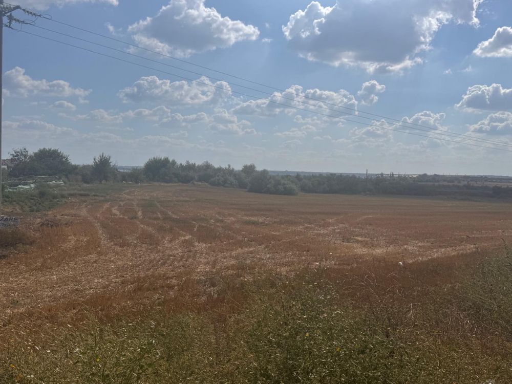 Teren intravilan de vanzare Navodari teren cu deschidere la DJ226