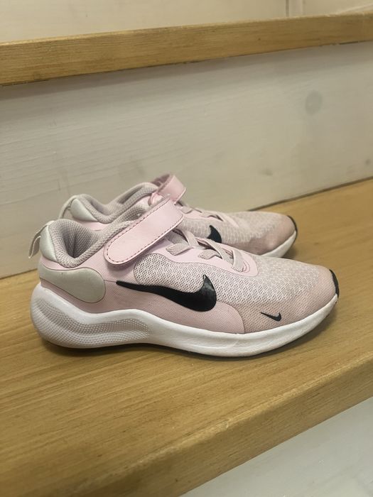 Маратонки Nike 28 номер