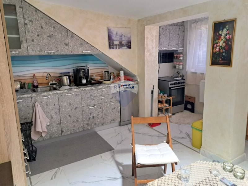 Продава се Двустаен апартамент в Варна, Погреби - 43 кв.м за 2184 €/кв.м - Снимка #3