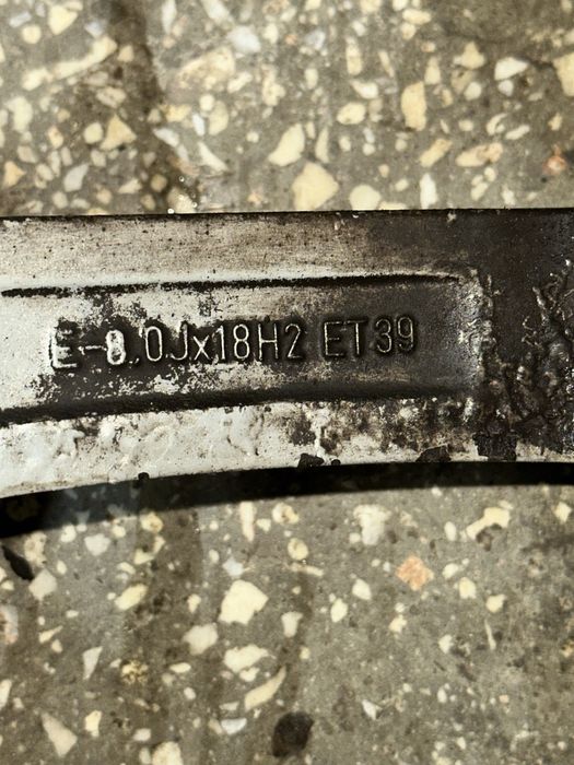 Roti cu cauciucuri vara Audi R18 originale