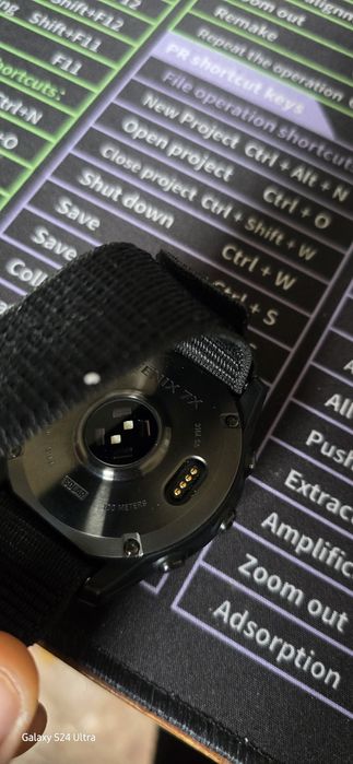 Часовник Garmin fenix 7x solar 51 mm.