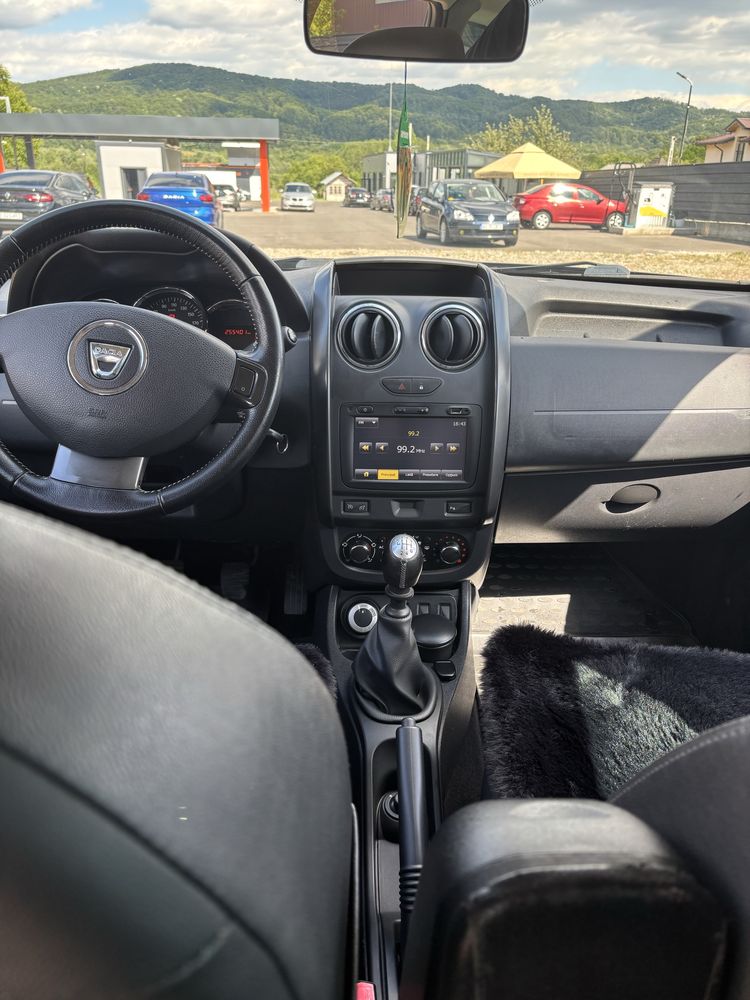 Dacia Duster 1.5 dCi 110cp, 4*4, prestige
