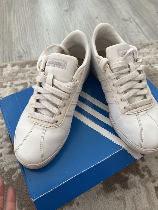 Adidasi Adidas dama marimea 36