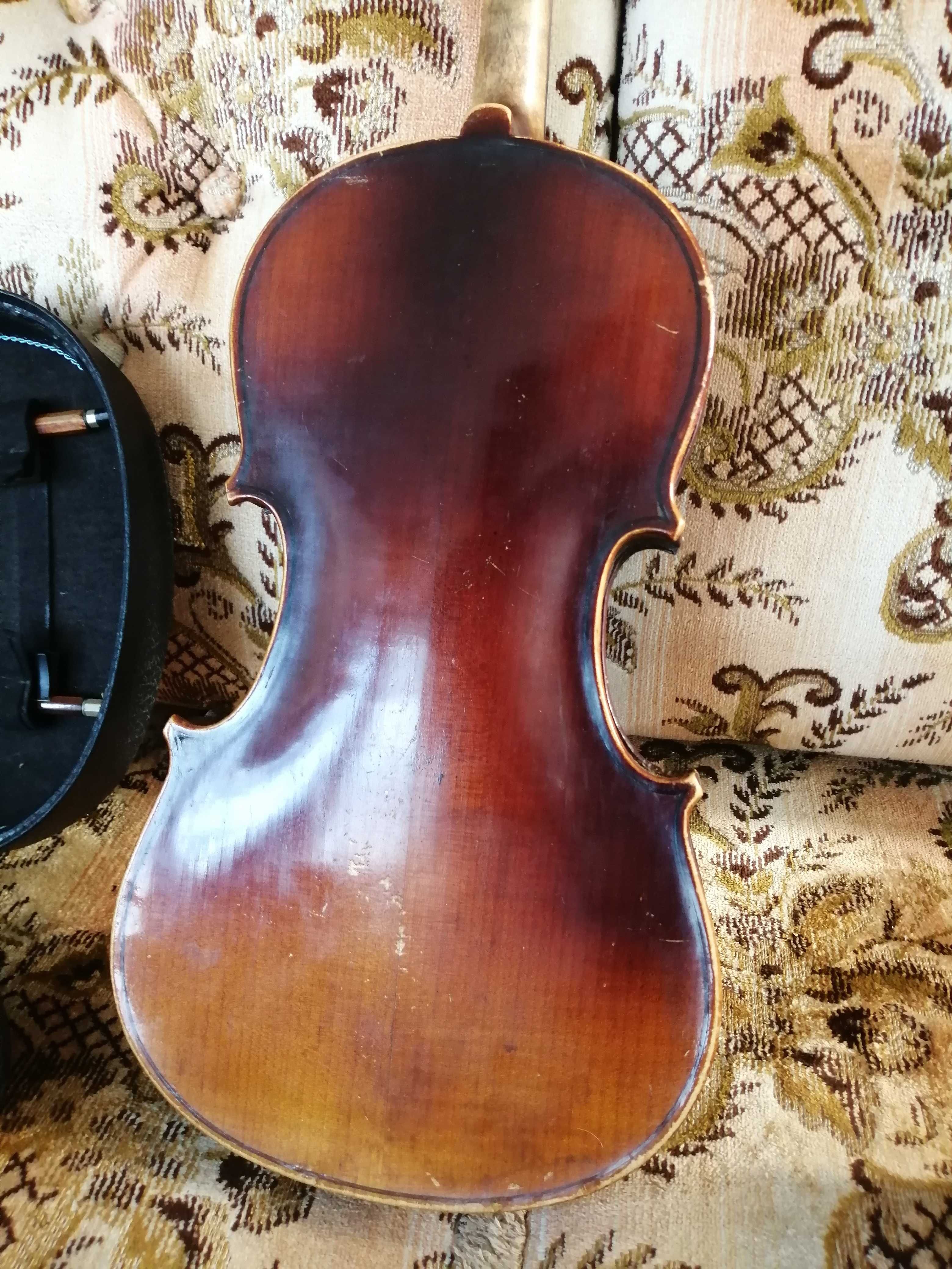 Vioara model Stradivarius 1713 - stare excelenta