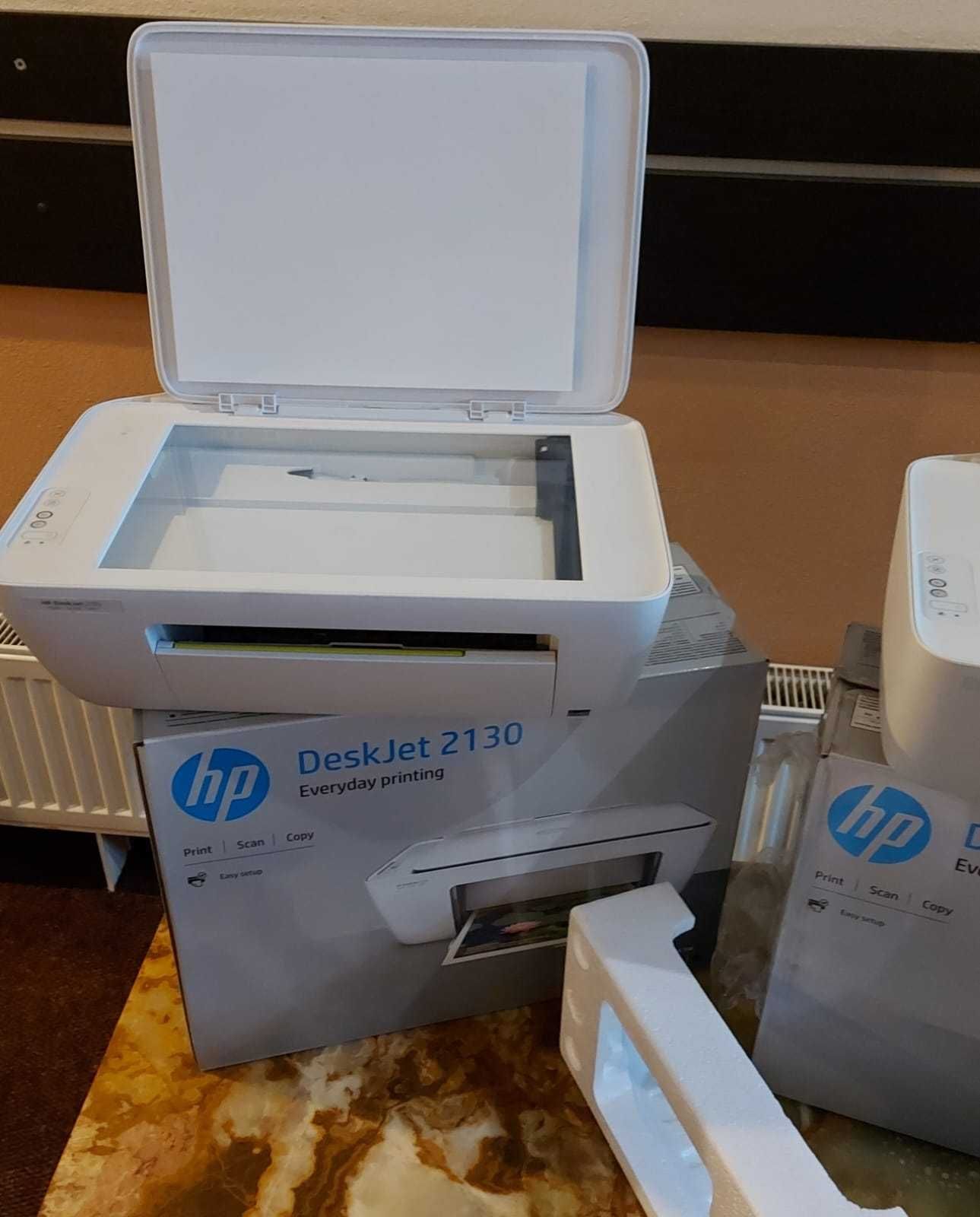 Multifuncțional HP Deskjet 2130 All-in-One, A4 - 2 bucati