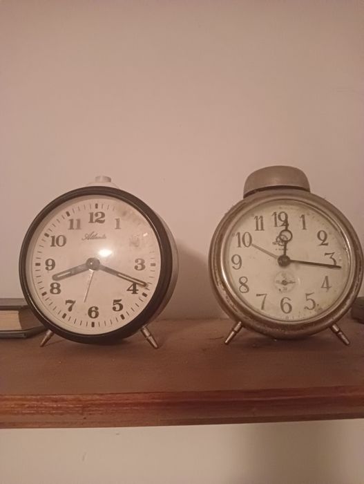 Ceas de masă mecanic atlanta