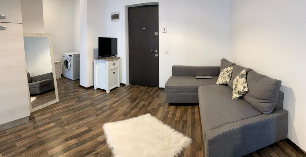 Apartament 3 camere, Subcetate