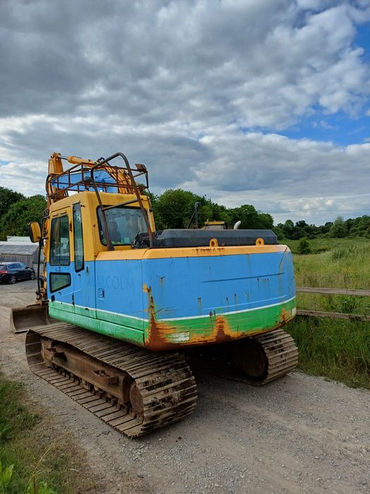 Excavator pe senile Hyundai robex 140