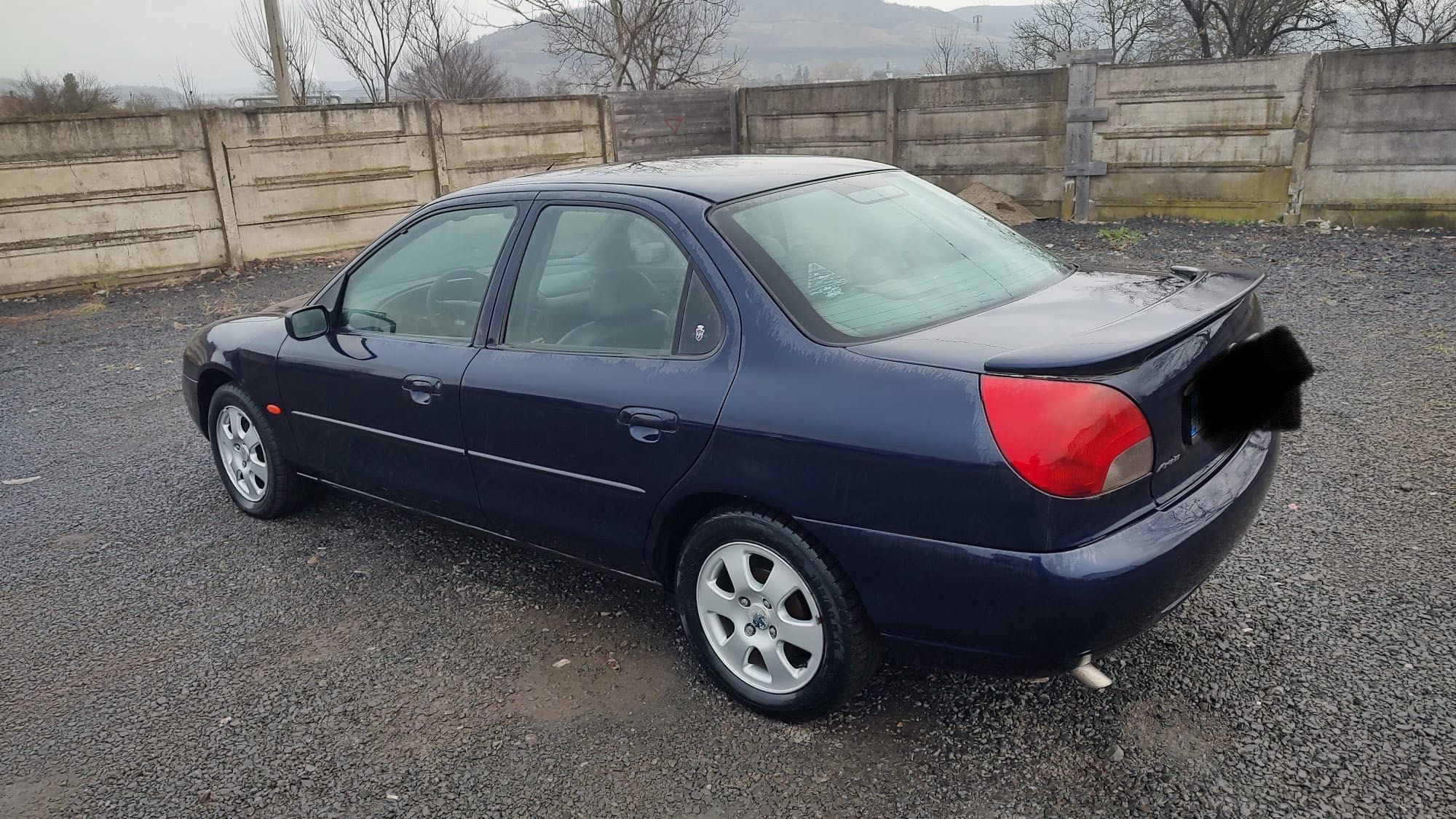 Ford Mondeo Ghia 2.0 benzina