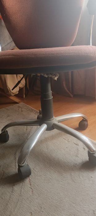 Кресло компьютерное. В отличном состоянии. Б.у