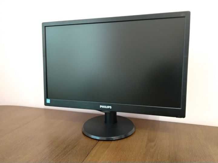 Monitor supraveghere/epos/efactura LED Philips 19" inch wide (ca NOU)