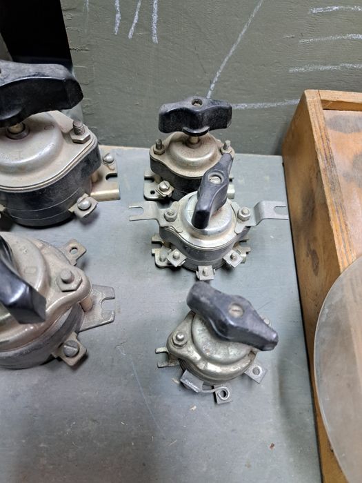 Пакетный переключатель ПП2-2,5/Н2, на 220-380 в. СССР.