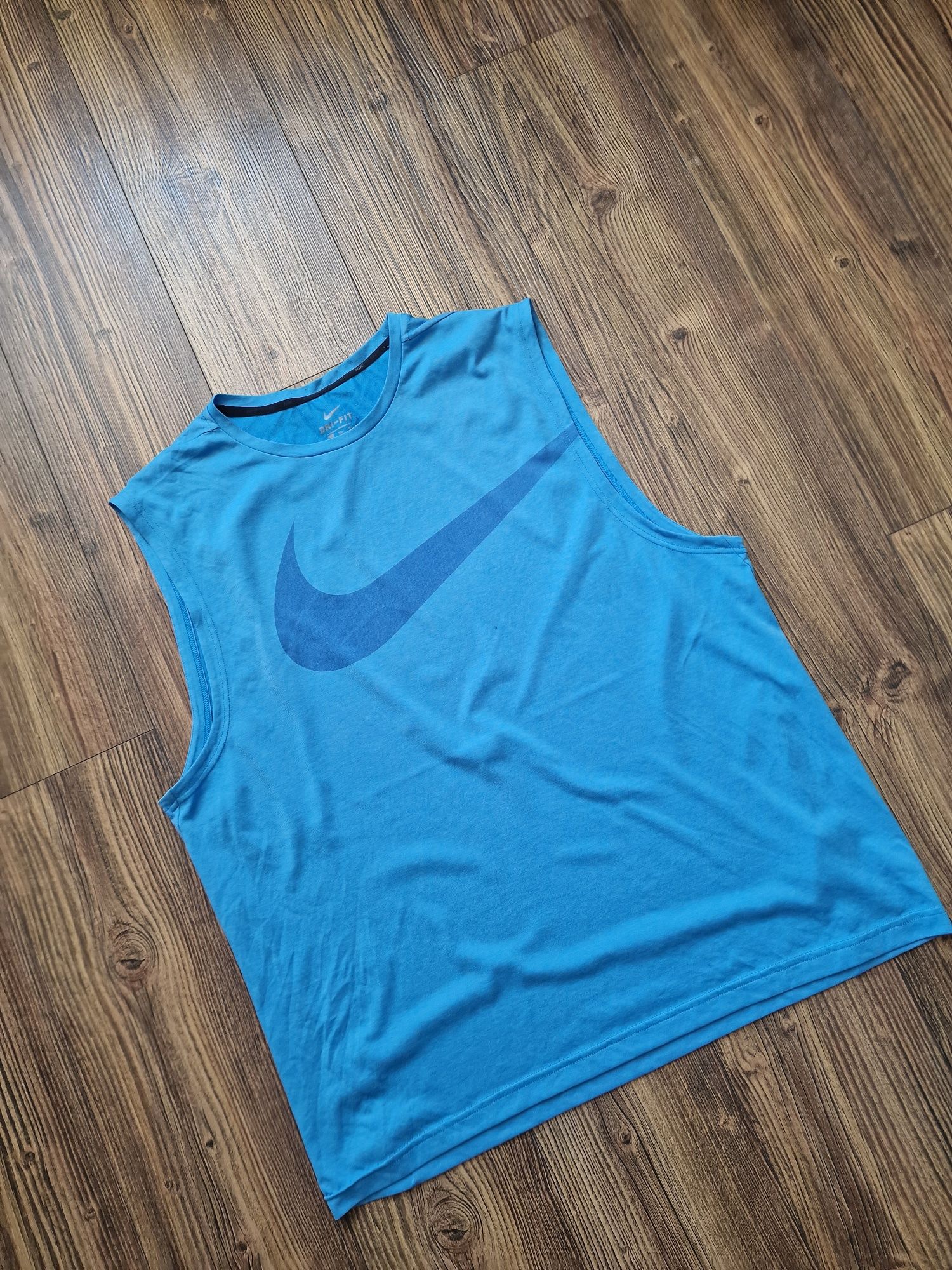 Страхотен мъжки спортен потник NIKE размер 2XL