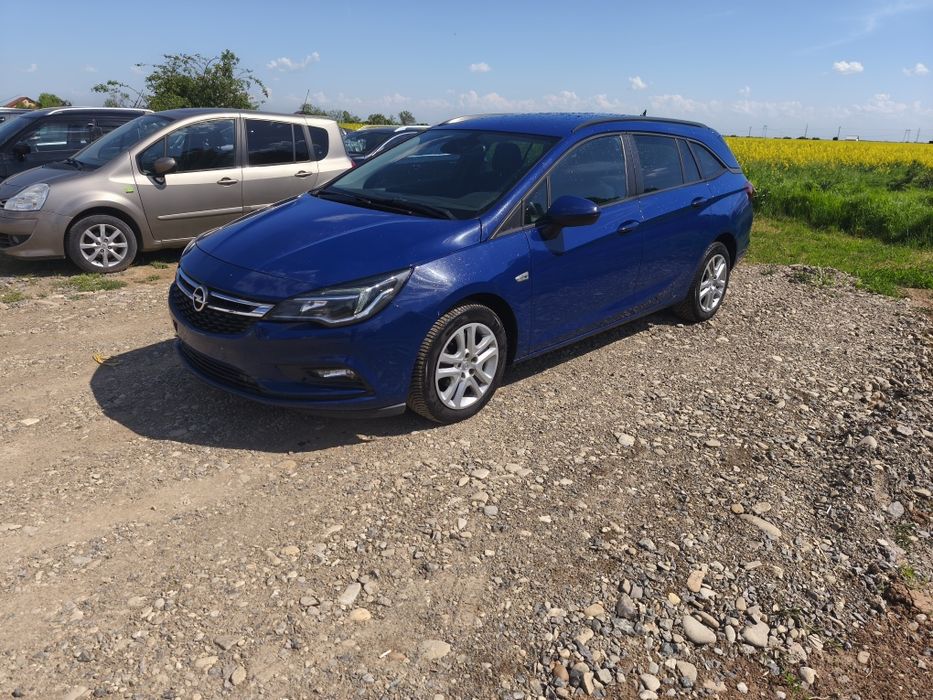 Dezmembrez  Opel Astra k  1.6cdti