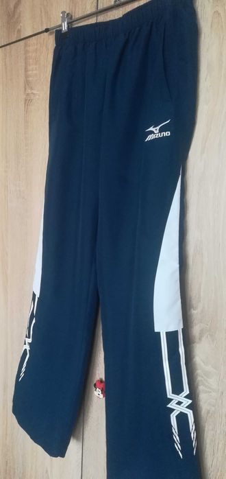 Дамски комплект Mizuno,размер S,за спорт и ежедневие