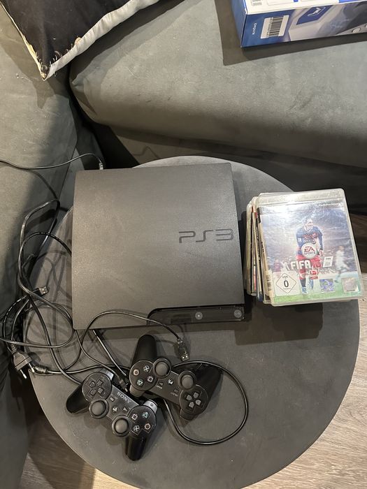 Playstation 3  в перфекто състояние всичко по него функционира