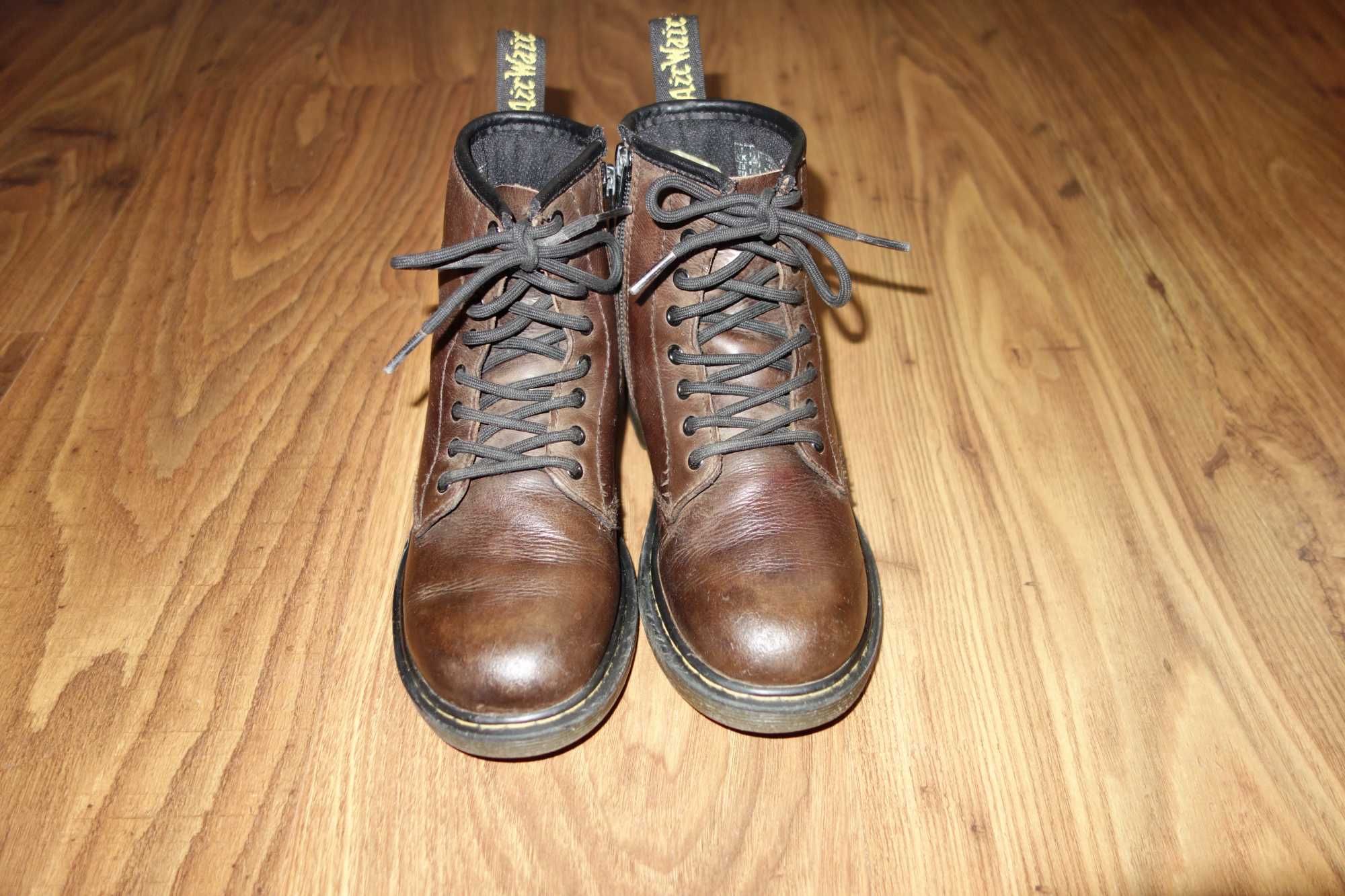 Ghete Copii Dr. Martens, Maro, Marimea 33, Stare foarte buna