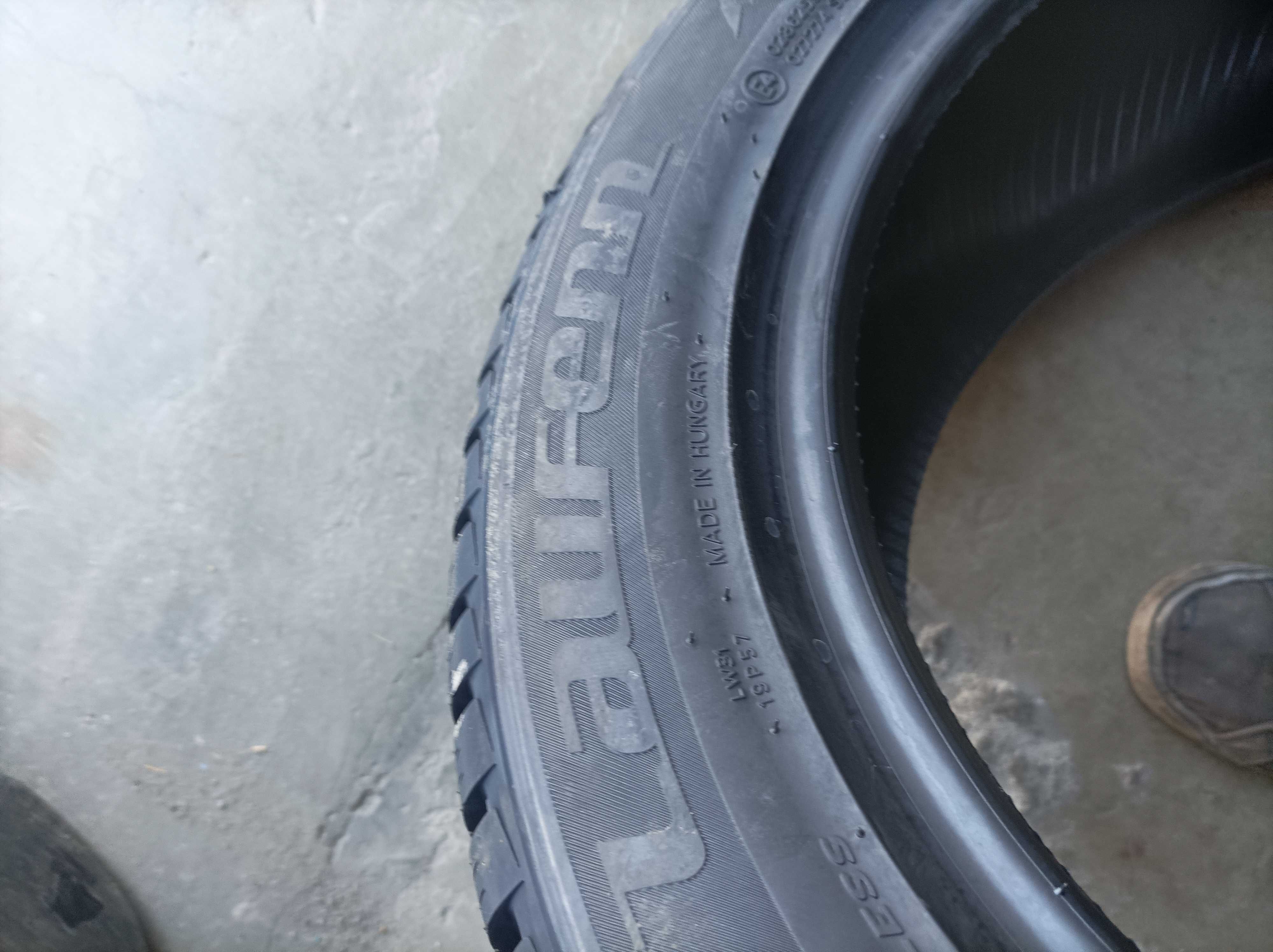 Продавам 2 нови зимни гуми 205/55R16 Laufenn LW31 - 140 лв/бр.