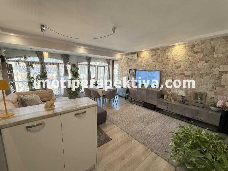 Продава се Двустаен апартамент в Пловдив, Кючук Париж - 70 кв.м за 1915 €/кв.м - Снимка #2