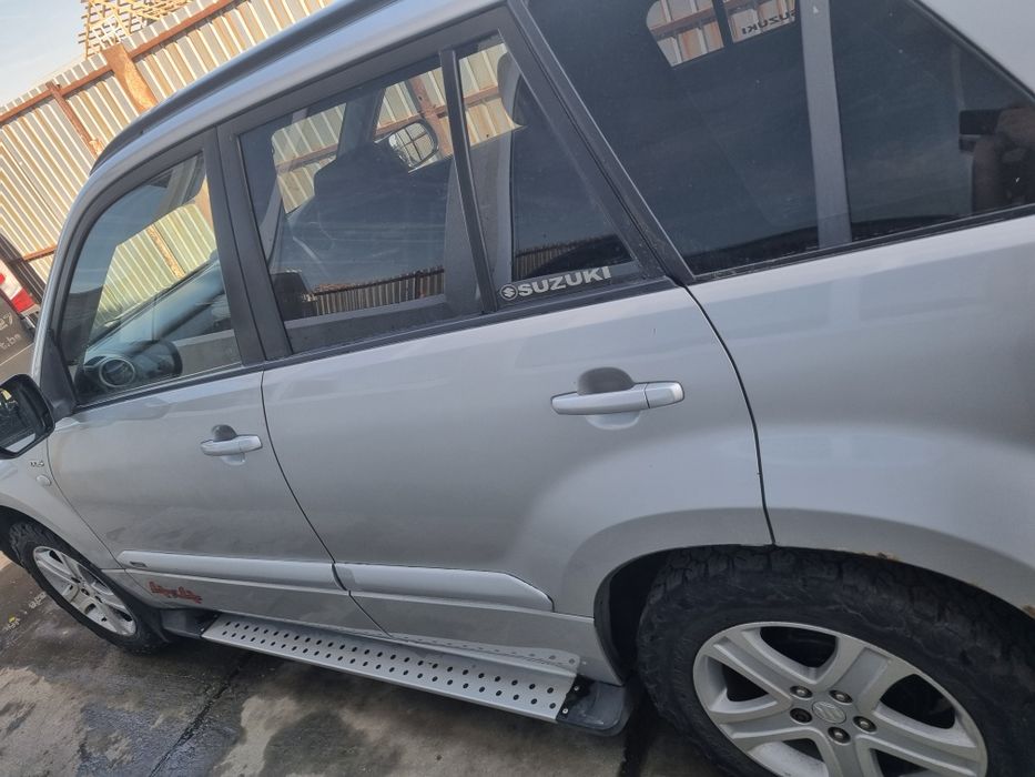 Usă/Uși Portiere/Portieră stânga/dreapta față/spate Suzuki GrandVitara