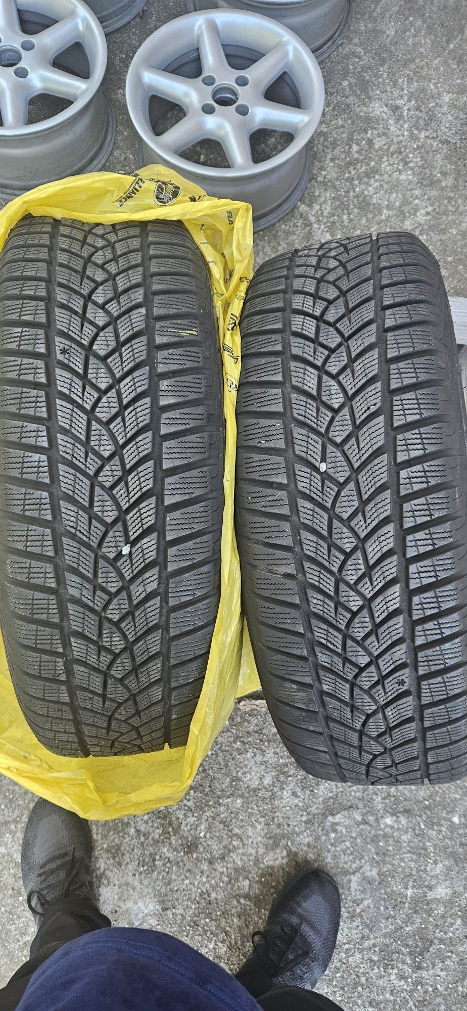 215/65/16 goodyear ultragrip performance + 7.95 mm протектор