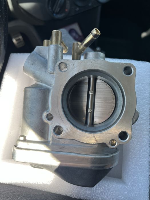 Дросел клапа за Голф 5,6 1.6 Bifuel газ