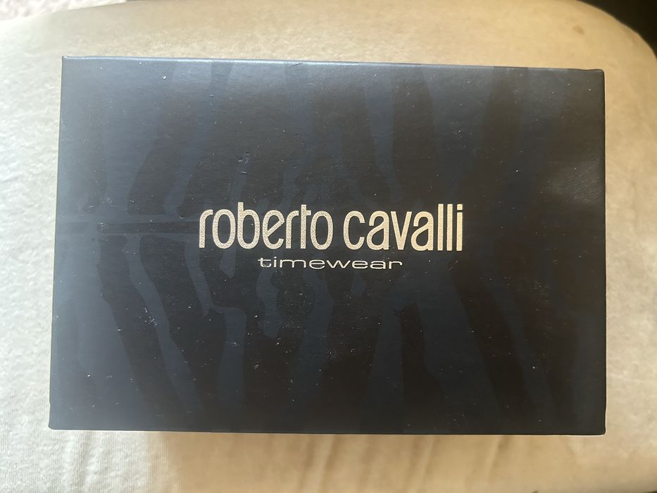 Часовници Armani и R. Cavalli