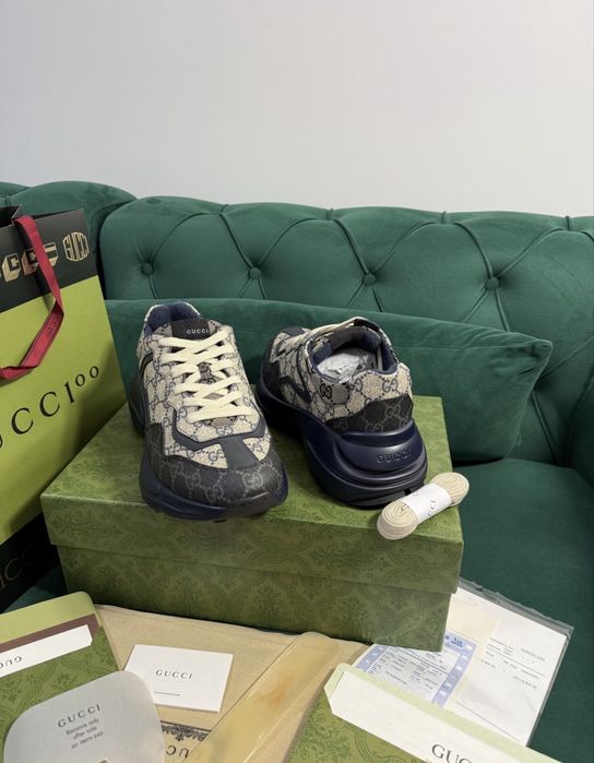 Adidasi gucci full box