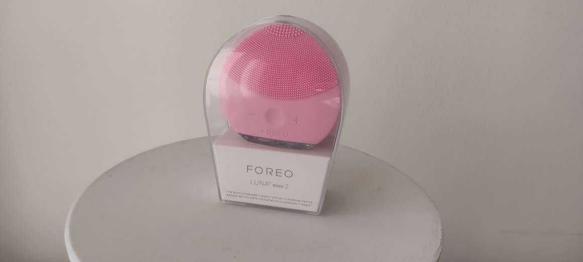 Почистващ звуков уред FOREO Luna™ Mini 2 - Pearl Pink