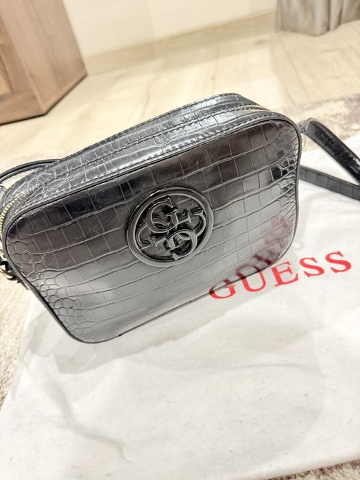 Чанта Guess черен цвят