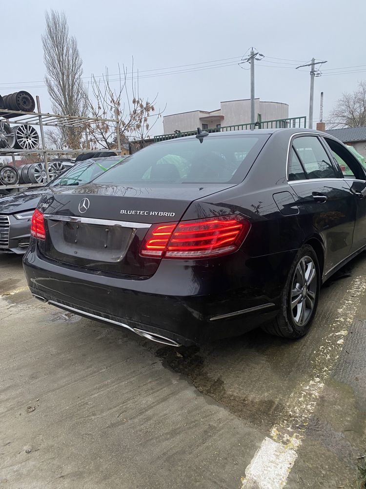 Bară spate completă Mercedes W212 facelift