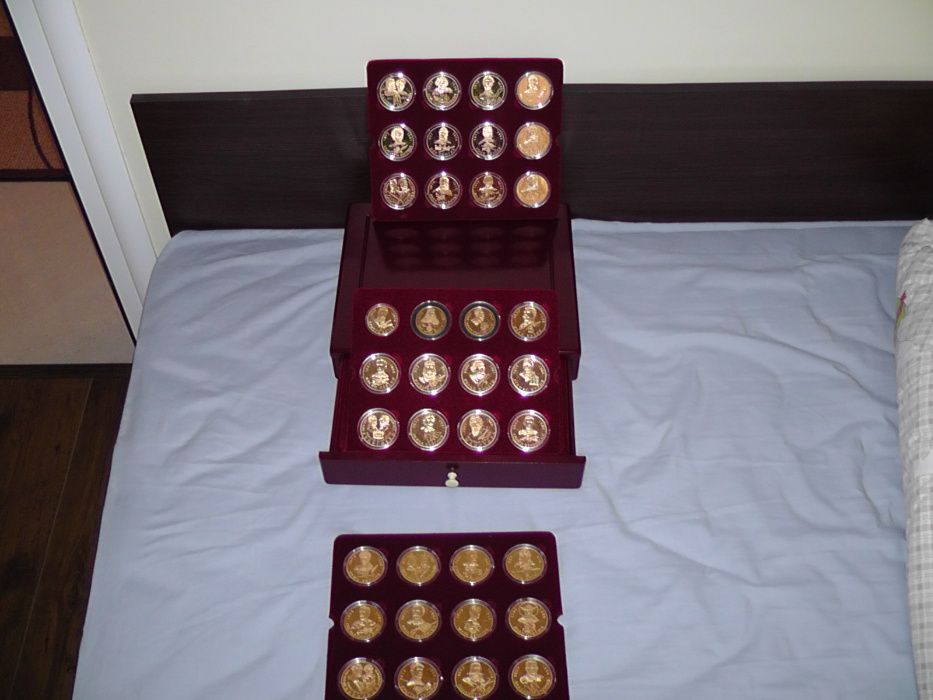 Юбилейни плакети