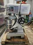Mixer Planetar - 20 L - Până la 10 kg de Aluat - 3 Viteze