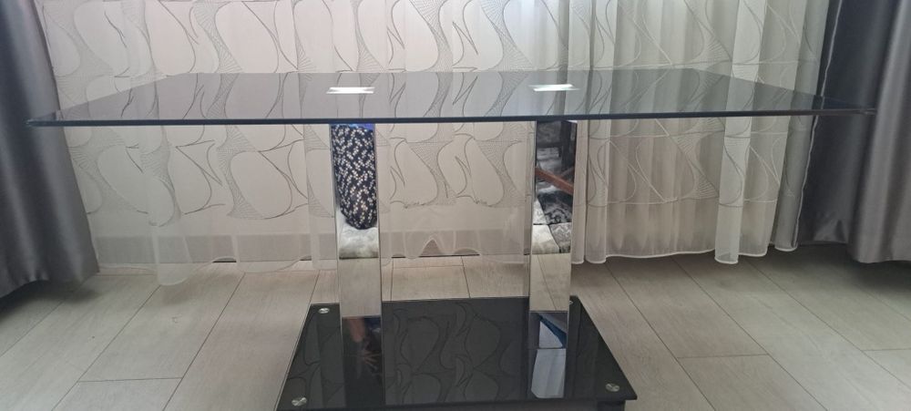 Masuta de cafea din sticla