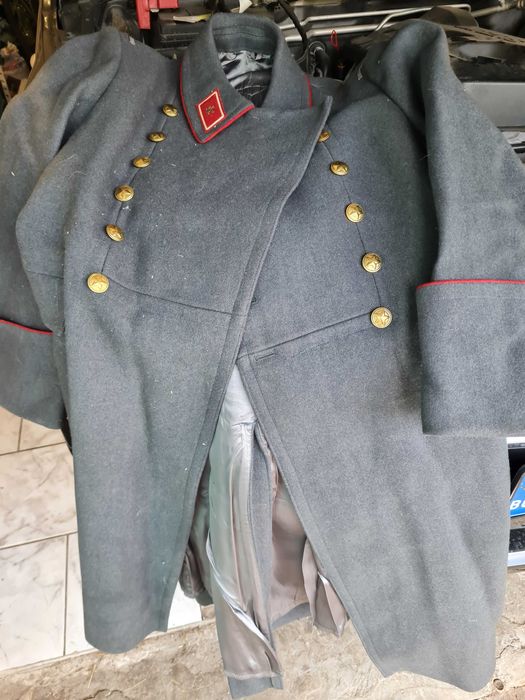 Стар милиционерски шинел