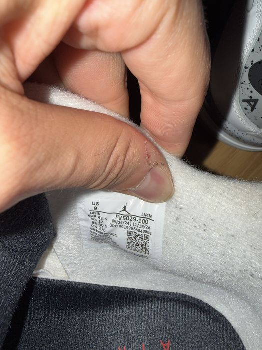 Jordan 4 White Cement