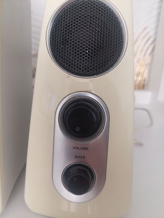 Колони с буфер Logitech