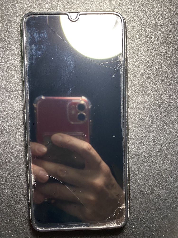 Работающий Redmi Note 8 нужно менять экран